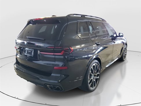 New 2026 BMW X7 M60i image 3