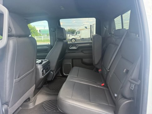 Used 2025 Chevrolet Silverado 2500 LTZ w/ LTZ Premium Package image 15