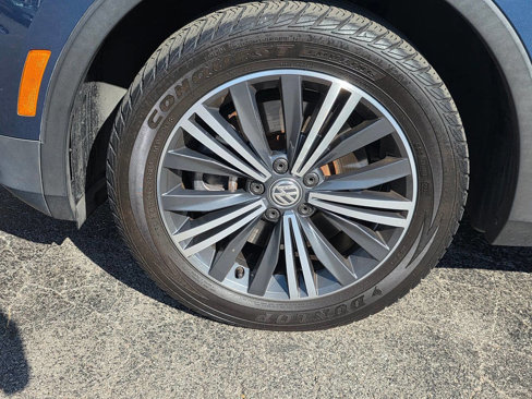 Used 2018 Volkswagen Tiguan SEL image 13