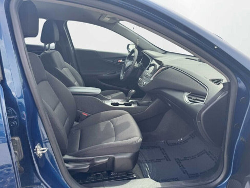 Used 2019 Chevrolet Malibu LT image 18
