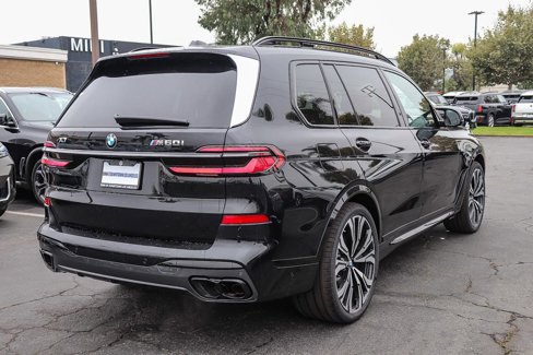 New 2026 BMW X7 M60i image 4