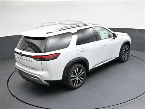 New 2025 Nissan Pathfinder Platinum image 23
