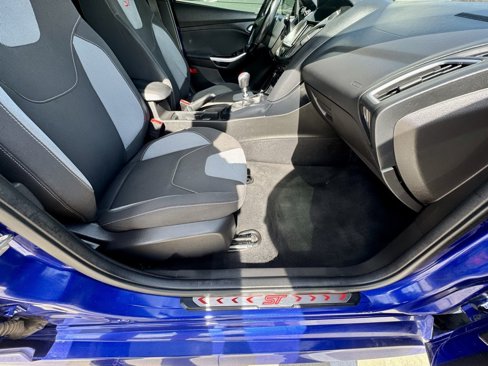 Used 2015 Ford Focus ST image 18