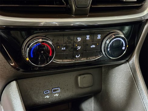 Certified 2024 Buick Encore GX Sport Touring image 13
