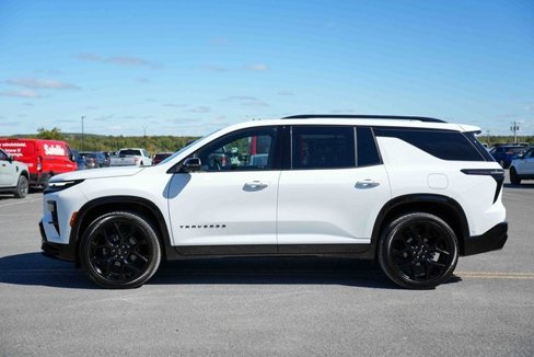 Used 2024 Chevrolet Traverse RS image 8