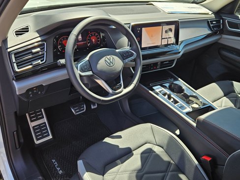 New 2025 Volkswagen Atlas Peak Edition SE image 12