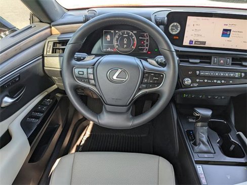 Certified 2024 Lexus ES 350 w/ Premium Package image 15