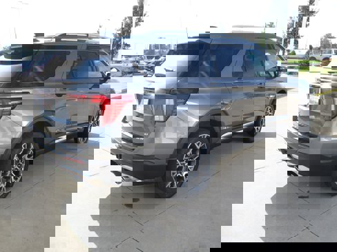 New 2025 Ford Explorer Platinum w/ Ultimate Package image 7
