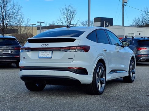 New 2025 Audi Q4 e-tron Premium Plus image 7