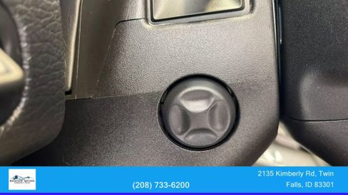Used 2023 GMC Yukon XL Denali image 23