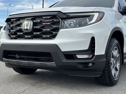 Certified 2023 Honda Passport TrailSport image 9