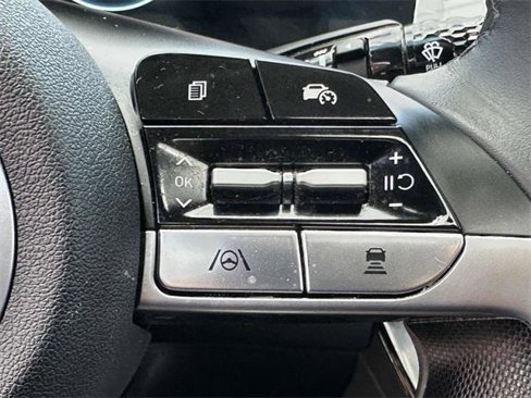 Certified 2024 Hyundai Elantra SEL w/ Convenience Package image 27
