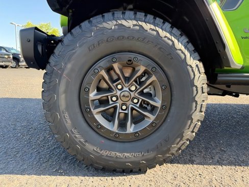 New 2025 Jeep Wrangler Unlimited Rubicon 392 image 33