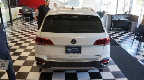 Used 2022 Volkswagen Taos SE image 6