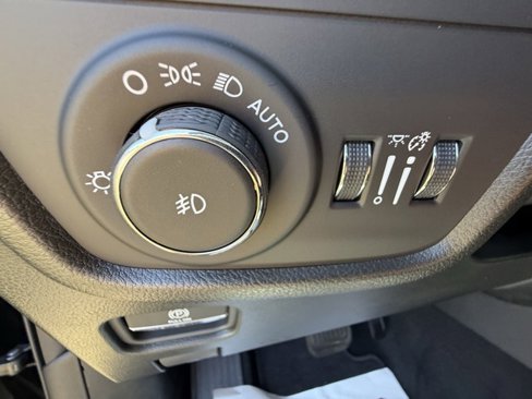 New 2025 Jeep Grand Cherokee L Limited image 33