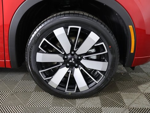 New 2025 Mitsubishi Outlander SEL image 29