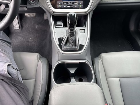 Used 2025 Subaru Outback Onyx Edition XT image 27