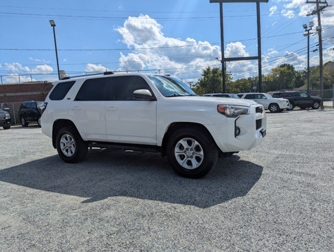 Used 2019 Toyota 4Runner SR5 image 3
