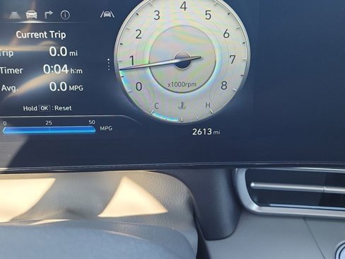 Certified 2024 Hyundai Elantra SEL image 21