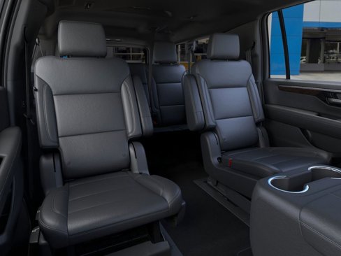New 2026 Chevrolet Suburban Z71 image 17
