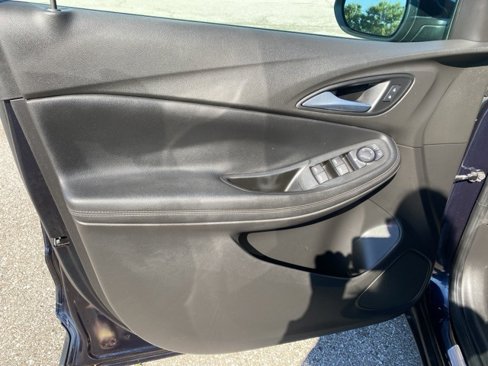 Used 2021 Buick Encore GX Select image 17