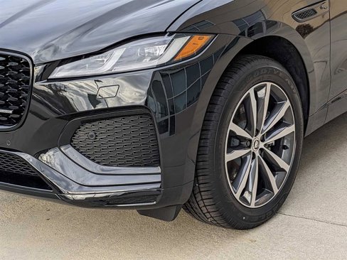 Used 2024 Jaguar F-PACE R-Dynamic S image 9