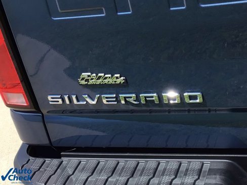 Used 2025 Chevrolet Silverado 2500 LTZ w/ LTZ Convenience Package image 40