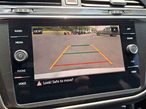Used 2024 Volkswagen Tiguan Wolfsburg Edition image 19