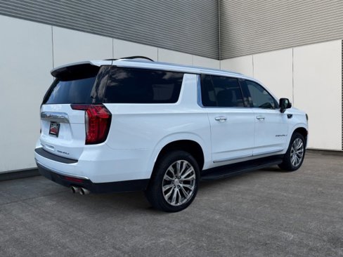 Used 2021 GMC Yukon XL Denali w/ Advanced Technology Package image 5