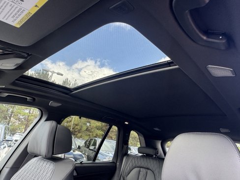 New 2026 BMW X5 M60i image 21