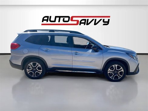 Used 2024 Subaru Ascent Touring image 8