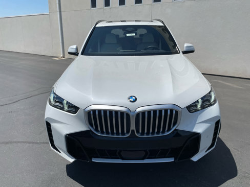 New 2026 BMW X5 xDrive40i w/ M Sport Package image 2