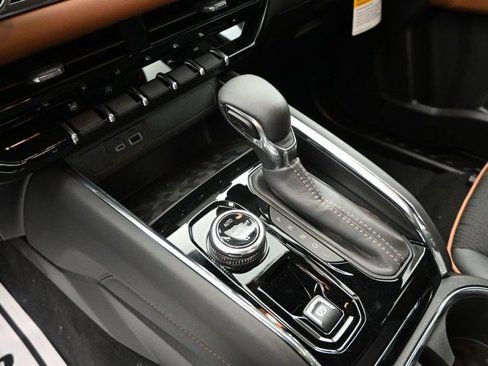 New 2025 GMC Canyon AT4 w/ Nightfall Edition image 16