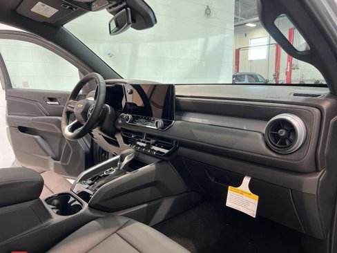 New 2024 Chevrolet Colorado LT w/ LT Convenience Package III image 27