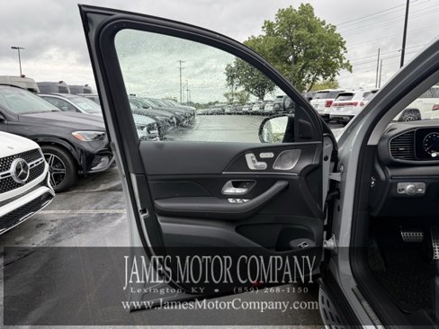 New 2026 Mercedes-Benz GLS 450 4MATIC image 11