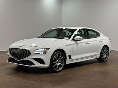 Used 2025 Genesis G70 2.5T image 28