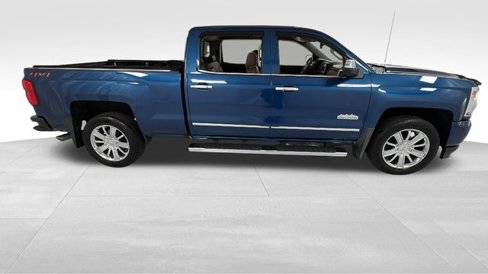 Used 2018 Chevrolet Silverado 1500 High Country image 2
