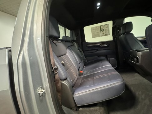 Used 2024 Chevrolet Silverado 1500 High Country image 14
