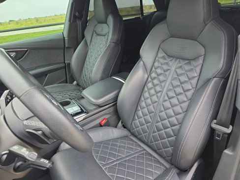 Used 2023 Audi SQ8 Prestige w/ Prestige Package image 15