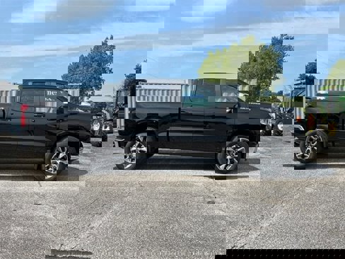 New 2026 Chevrolet Silverado 1500 LT image 3