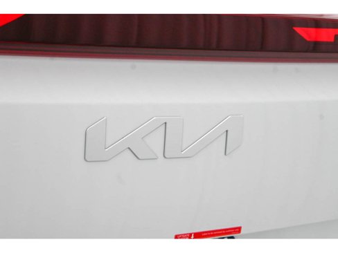 New 2026 Kia Carnival EX image 39