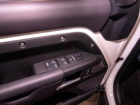 New 2025 Land Rover Defender 110 S image 35