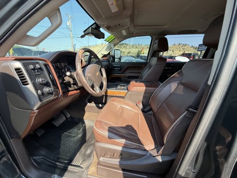 Used 2018 Chevrolet Silverado 2500 High Country w/ Duramax Plus Package image 11
