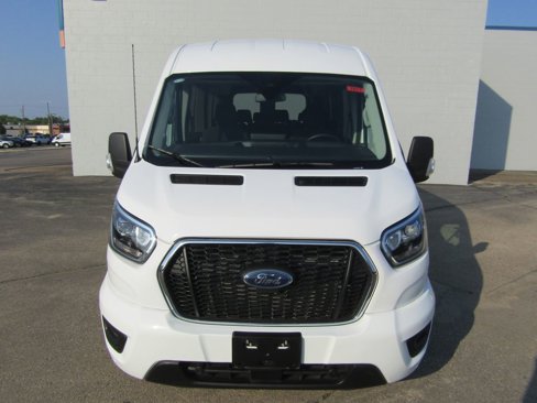 Used 2023 Ford Transit 350 XLT image 3