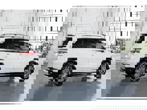 New 2026 Mercedes-Benz GLS 450 4MATIC image 17