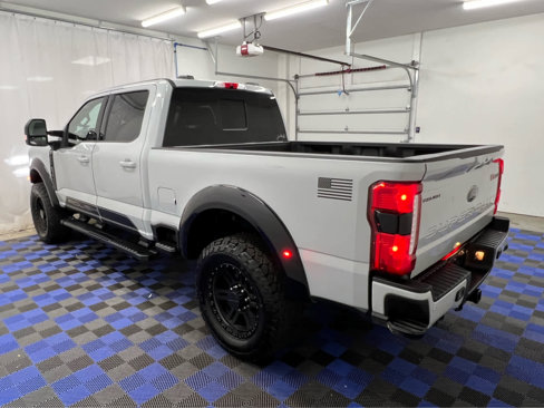 Used 2025 Ford F250 Lariat w/ Lariat Ultimate Package image 4