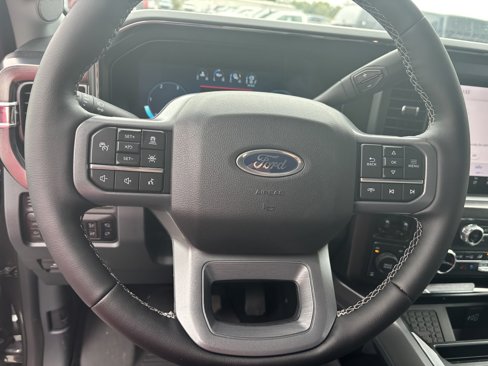 New 2025 Ford F350 Lariat w/ Lariat Ultimate Package image 9