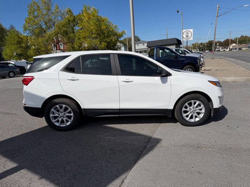 Used 2020 Chevrolet Equinox LS image 6