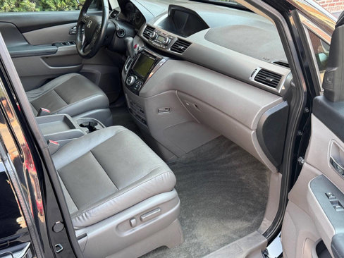 Used 2015 Honda Odyssey Touring Elite image 6