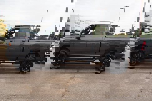 Used 2024 RAM 2500 Big Horn w/ Night Edition image 4